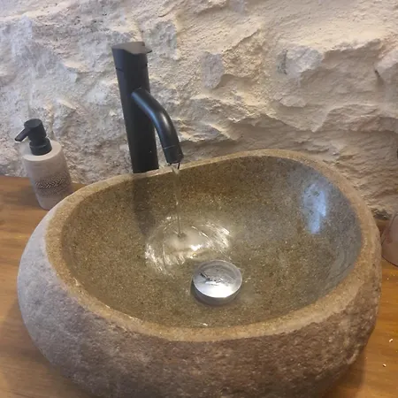 La Maison D'o בית הארחה *